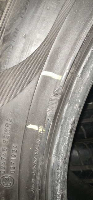 285 40 R 20 104Y Pirelli P Zero PZ4 AR 5mm+ M414 DOT20