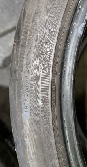 315 30 ZR 22 107Y XL Yokohama Advan V105 NO 5.5mm+ R103 DOT21