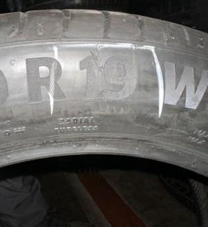 235 50 R 19 99W Continental Premium Contact 6 SSR RUNFLAT MOE 6mm+ R290 DOT22