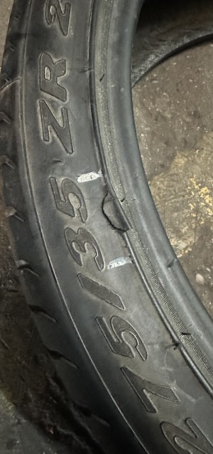 275 35 ZR 21 103Y XL Pirelli P Zero BL 5.5mm+ R517 DOT20