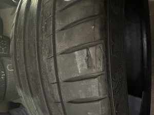 245 40 ZR 20 99Y XL Michelin Pilot Sport 4 ZP RFT 5.5mm+ R667 DOT22