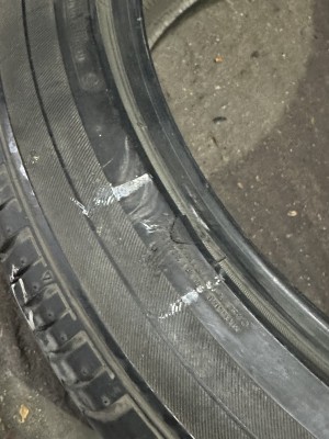 265 45 R 21 104V Bridgestone DUELER H/L 400 M+S 5.5mm+ R730 DOT17
