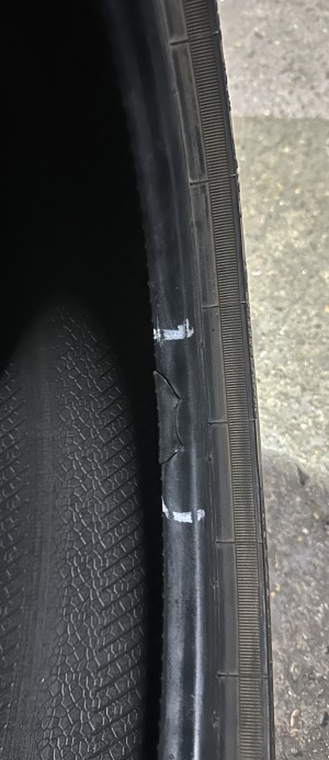 245 40 R 18 97H M+S Continental Pro Contact GX SSR RFT MOE 6.5mm+ R830 DOT18