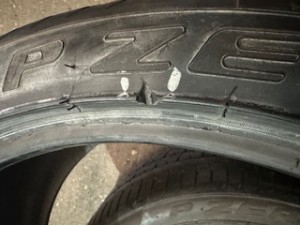275 35 ZR 21 103Y XL Pirelli P Zero BL 5mm+ S188 DOT 0220 AND 0921