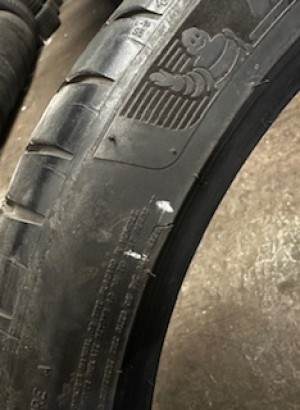 235 40 ZR 19 96Y XL Michelin Pilot Sport 4S 6mm+ S486 DOT2219